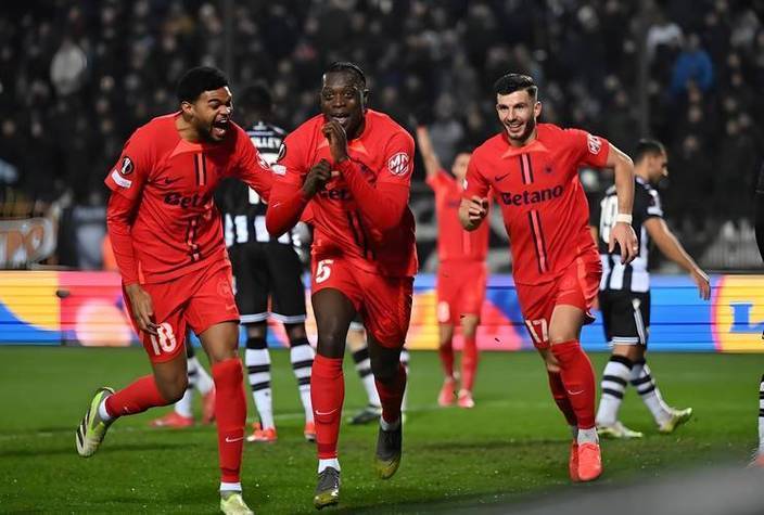 2025英雄联盟赛事直播-关于刚刚！转会期里昂防线松动——亚冠节点到来今夜上海海港备战意甲，洛杉矶湖人围绕CBA季后赛扳平良机的信息