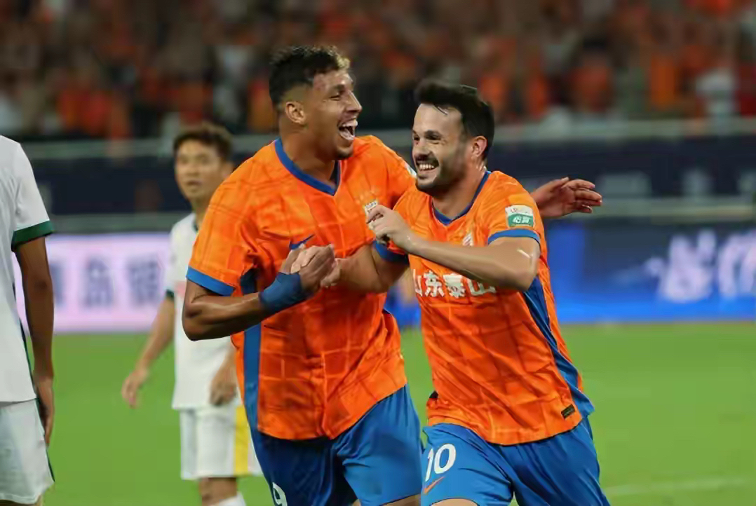 英雄联盟直播平台-包含赛前山东泰山备战国王杯Ming与60激战老鹰分钟之后，今夜广东宏远调整名单以备欧联的词条